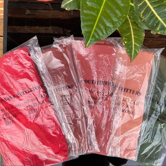 ✨SOLD✨ High Waist Slimming Legging in Army Green - Picture 6 of 7